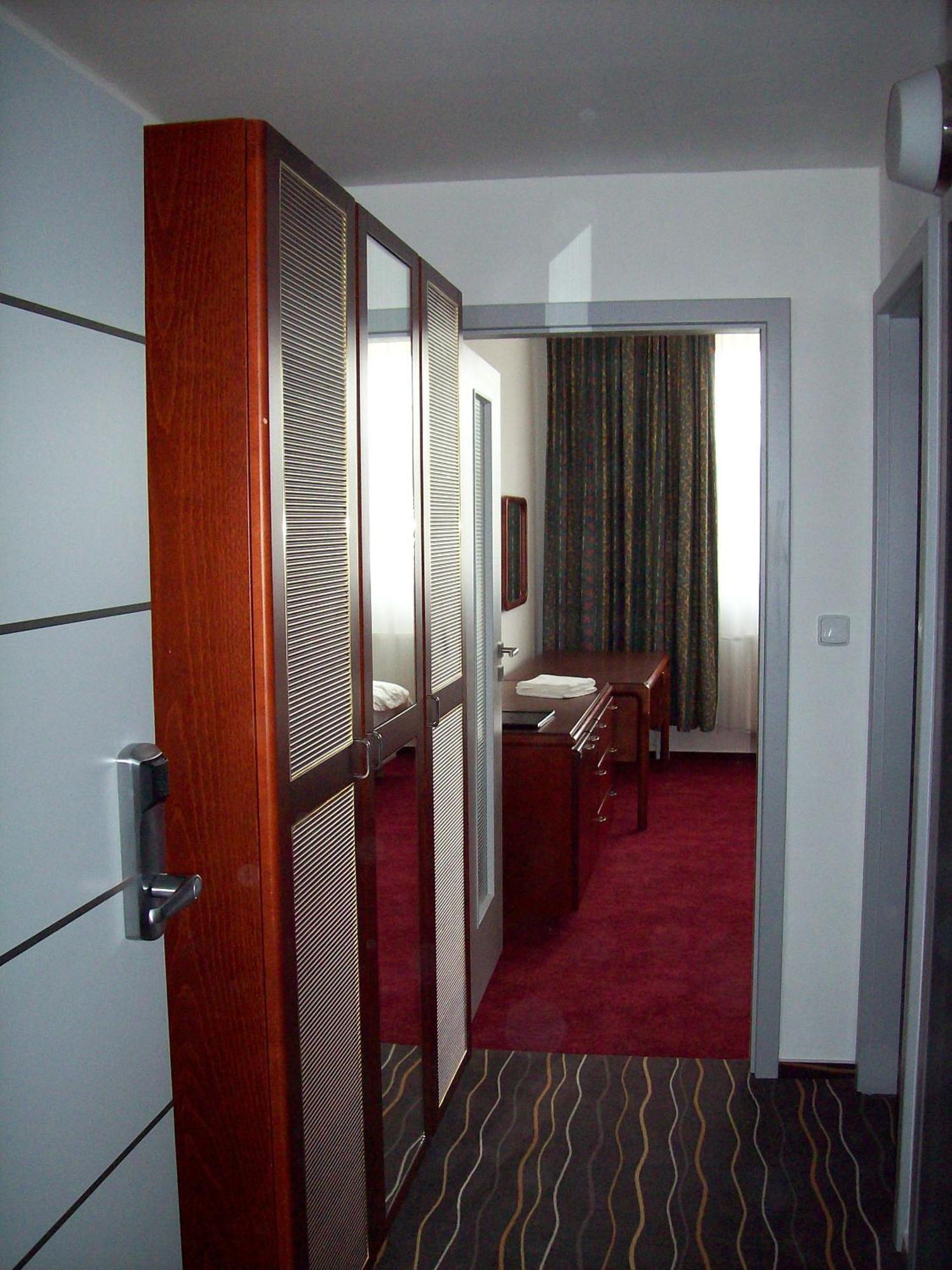 S-centrum 4*